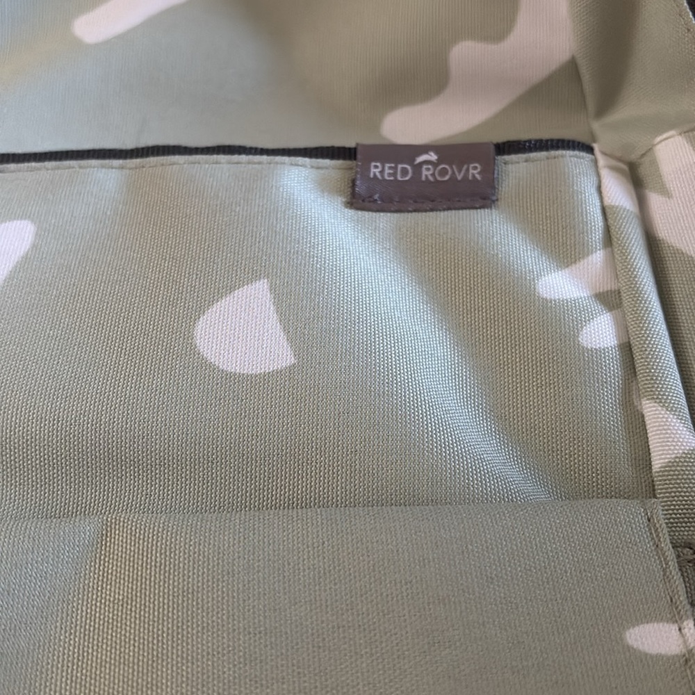 Red Rovr Roo Diaper Bag 14L - Picture 4 of 8